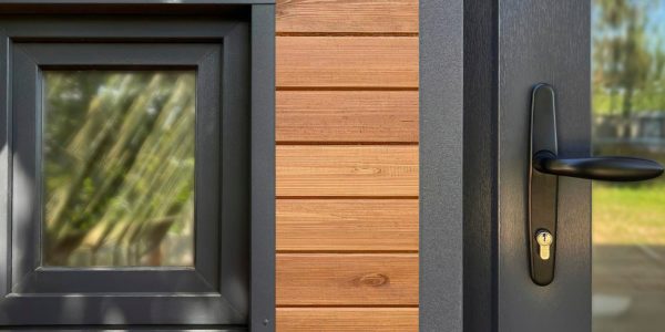 Découvrez l'art de choisir des fenêtres et portes qui allient esthétique et performance