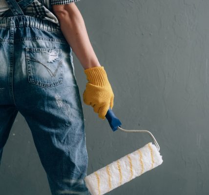 3 raisons de confier vos travaux à un peintre professionnel à la Rochelle