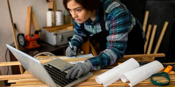 Les avantages d’un magazine dédié au bricolage pour vos travaux maison