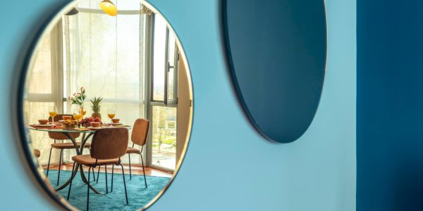 Miroir mural en 2026 : quelles tendances et comment bien choisir selon sa pièce ?